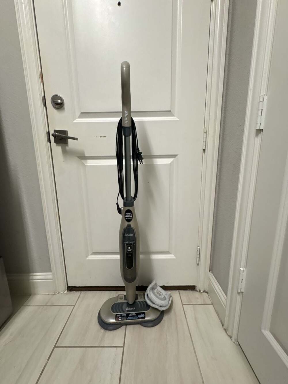 Shark Steam & Scrub All-in-One Hard Floor Steam Mop